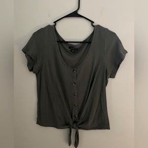 American Eagle forest green cropped shirt